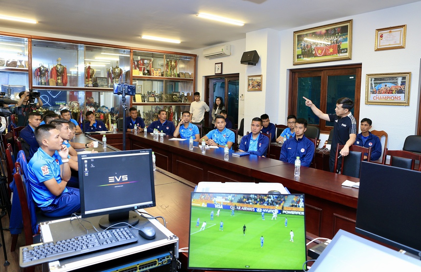 Khai mạc Lớp đào tạo Trọng tài VAR khóa 2 - Ảnh 3. Khai mạc Lớp đào tạo Trọng tài VAR khóa 2 - Ảnh 3.