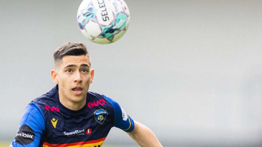 Tin nóng bóng đá Việt sáng 14/11: Hùng Dũng vẫn lo bị loại, CLB Hà Nội 'hỗ trợ' từ nước ngoài - Ảnh 5.