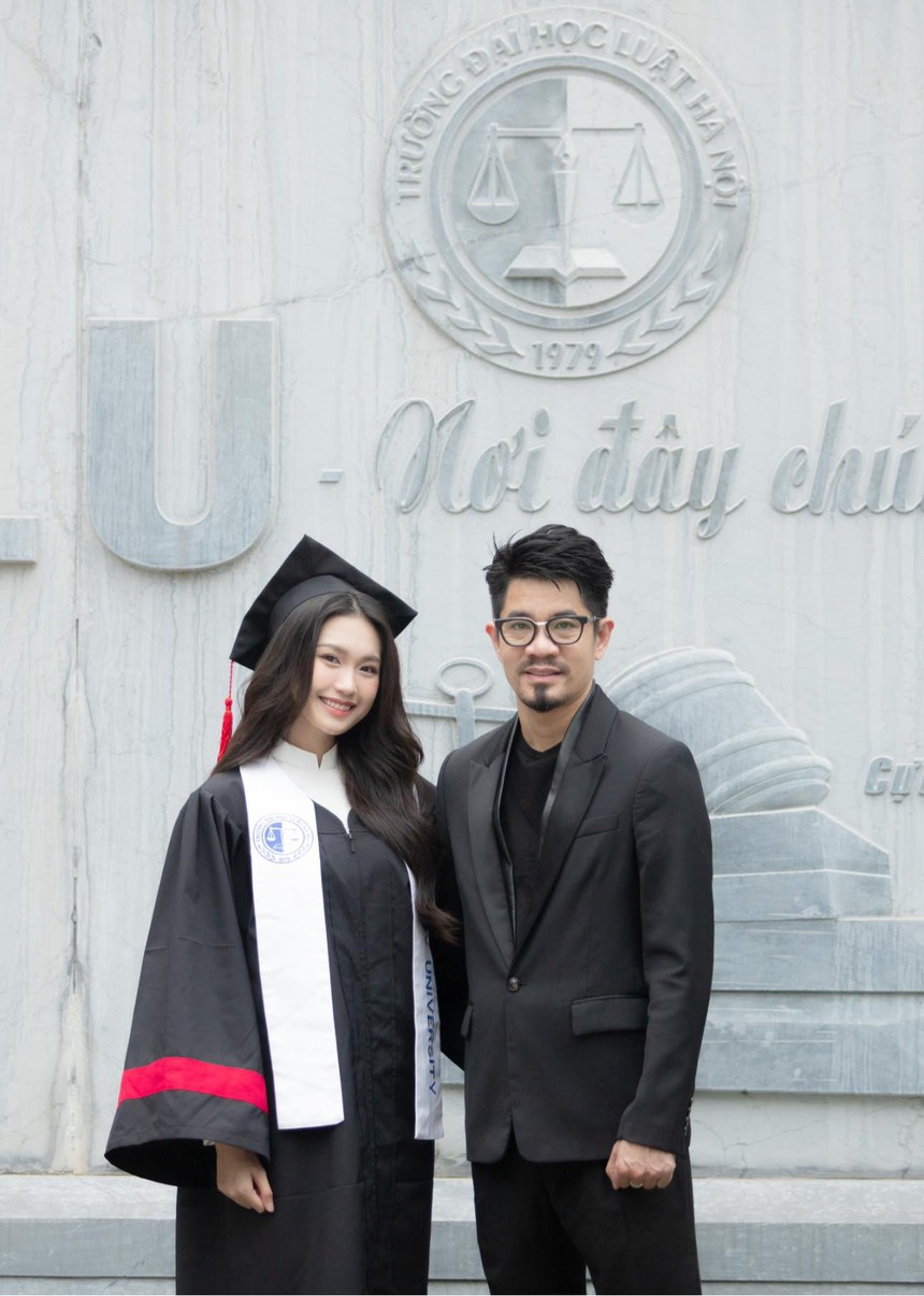 Bố vợ Đoàn Văn Hậu cực khí chất trong đám cưới con gái, hóa ra là dân nhảy hiphop đời đầu, đổi nghề làm doanh nhân - Ảnh 8.