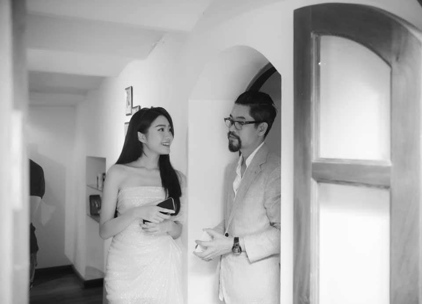 Bố vợ Đoàn Văn Hậu cực khí chất trong đám cưới con gái, hóa ra là dân nhảy hiphop đời đầu, đổi nghề làm doanh nhân - Ảnh 9.