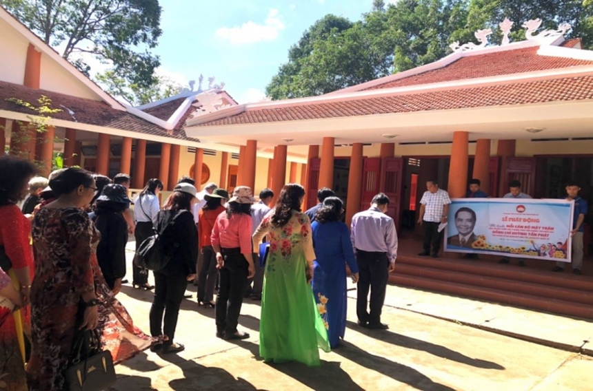 Bến Tre có thêm cây di sản Việt Nam - Ảnh 2. Bến Tre có thêm cây di sản Việt Nam - Ảnh 2.