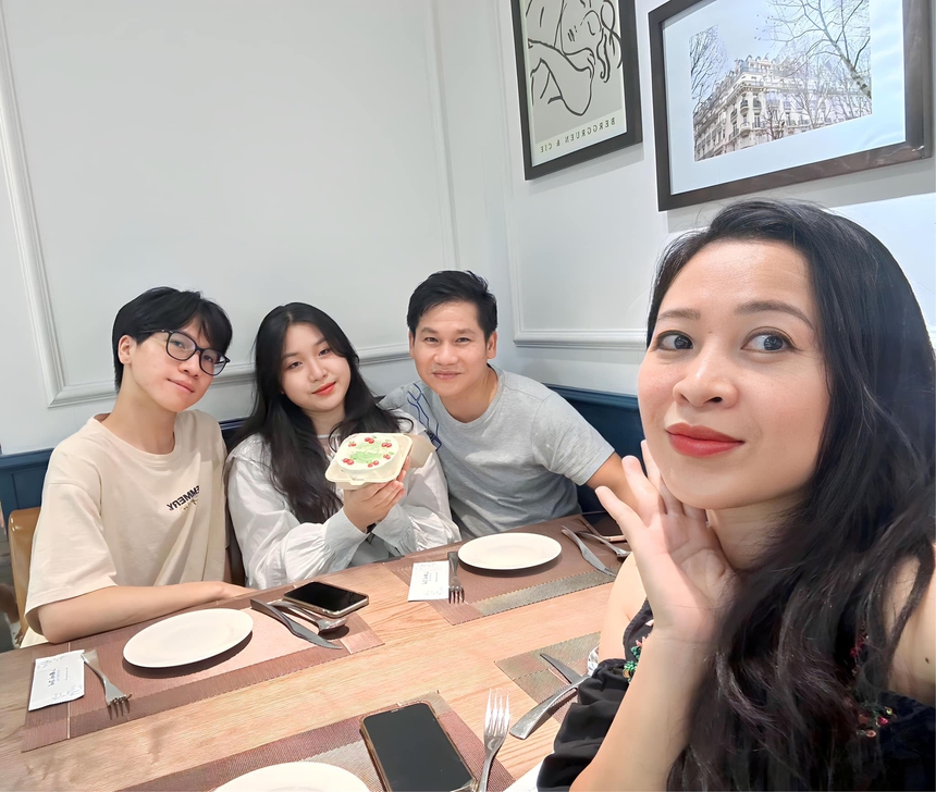 Cuộc sống của 'tam ca nhạc đỏ' Trọng Tấn - Đăng Dương - Việt Hoàn giờ ra sao? - Ảnh 3.