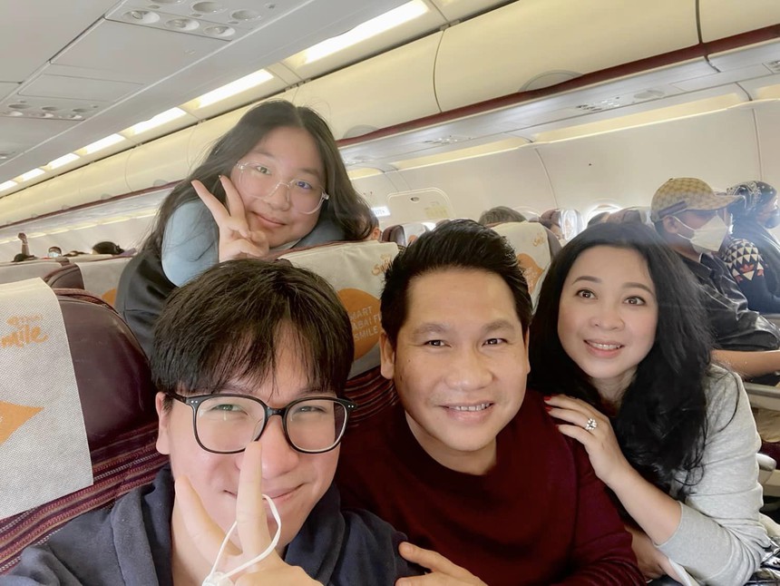 Cuộc sống của 'tam ca nhạc đỏ' Trọng Tấn - Đăng Dương - Việt Hoàn giờ ra sao? - Ảnh 1.