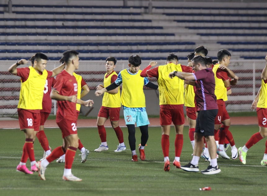 Tiến Linh đăng ảnh troll Quế Ngọc Hải trước đại chiến Việt Nam- Philippines - Ảnh 3.