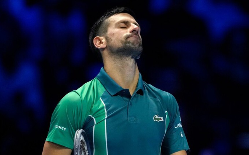 Djokovic đứt mạch bất bại, có nguy cơ bị loại khỏi ATP Finals 2023 - Ảnh 2.