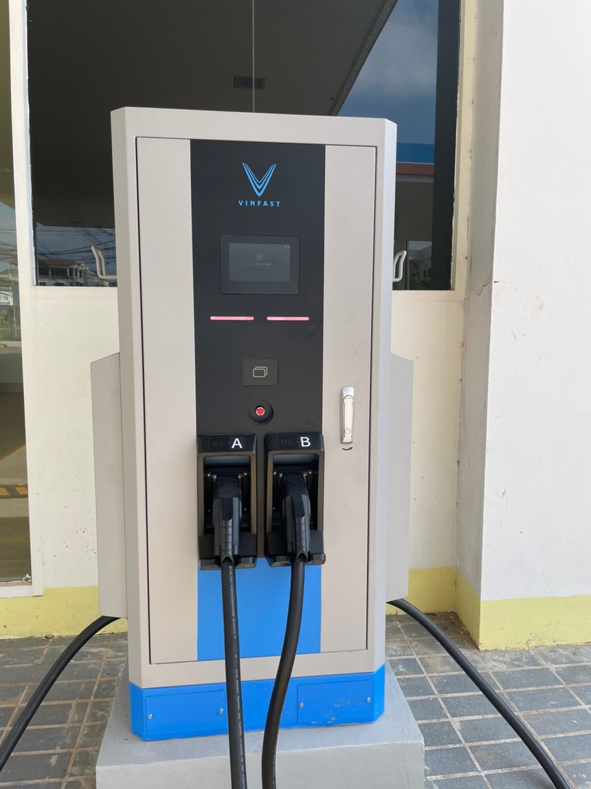 Du khách Việt trải nghiệm VF5 taxi xanh ở Lào - Ảnh 4. Du khách Việt trải nghiệm VF5 taxi xanh ở Lào - Ảnh 4.