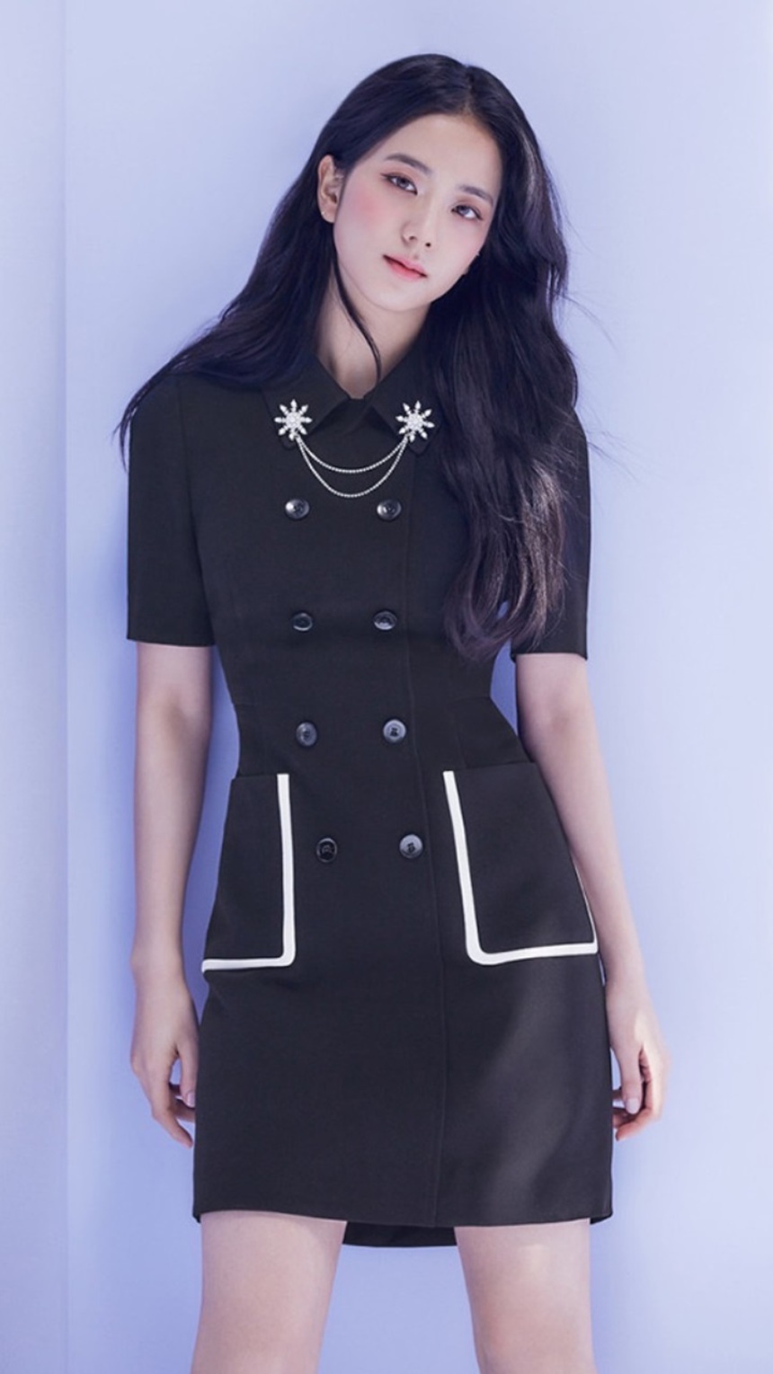Jisoo Blackpink và phong cách mùa Thu tuyệt đỉnh - Ảnh 3. Jisoo Blackpink và phong cách mùa Thu tuyệt đỉnh - Ảnh 3.