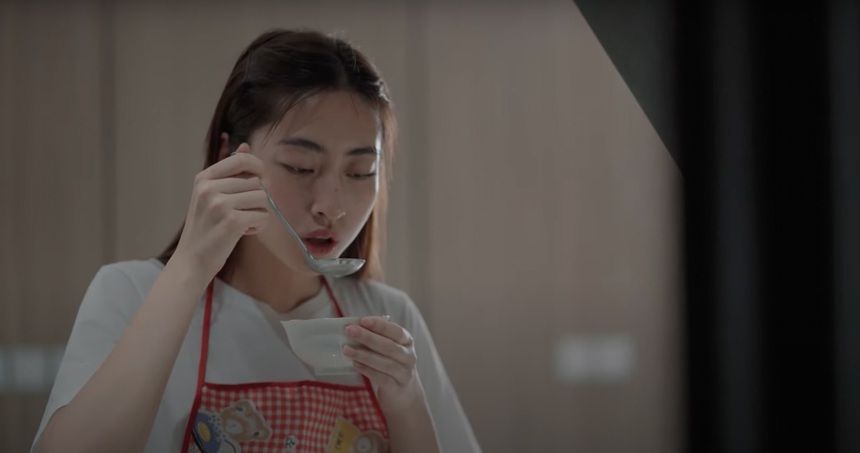 Hoa hậu Lương Thuỳ Linh: Hình ảnh khác biệt trên phim và đời thực - Ảnh 3.