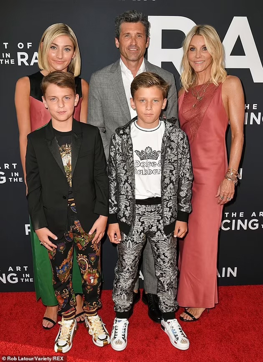 Patrick Dempsey: 'Được vinh danh là Người đàn ông quyến rũ nhất năm 2023'  ở tuổi 57 'tăng cường sự tự tin' - Ảnh 4.