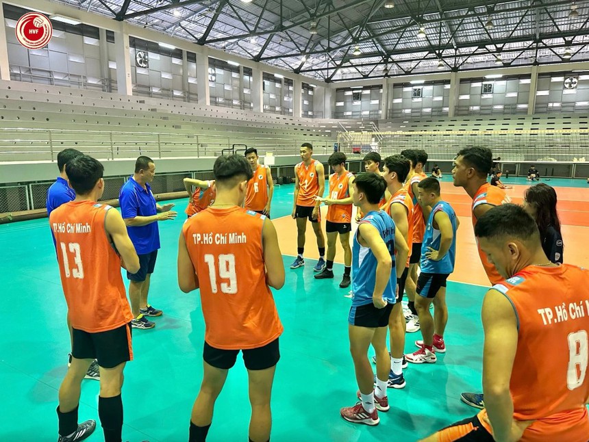 Tin nóng thể thao sáng 15/11: Philippines dùng bia thu hút CĐV, đội bóng chuyền Việt Nam gặp phải tình cảnh trớ trêu  - Ảnh 3.