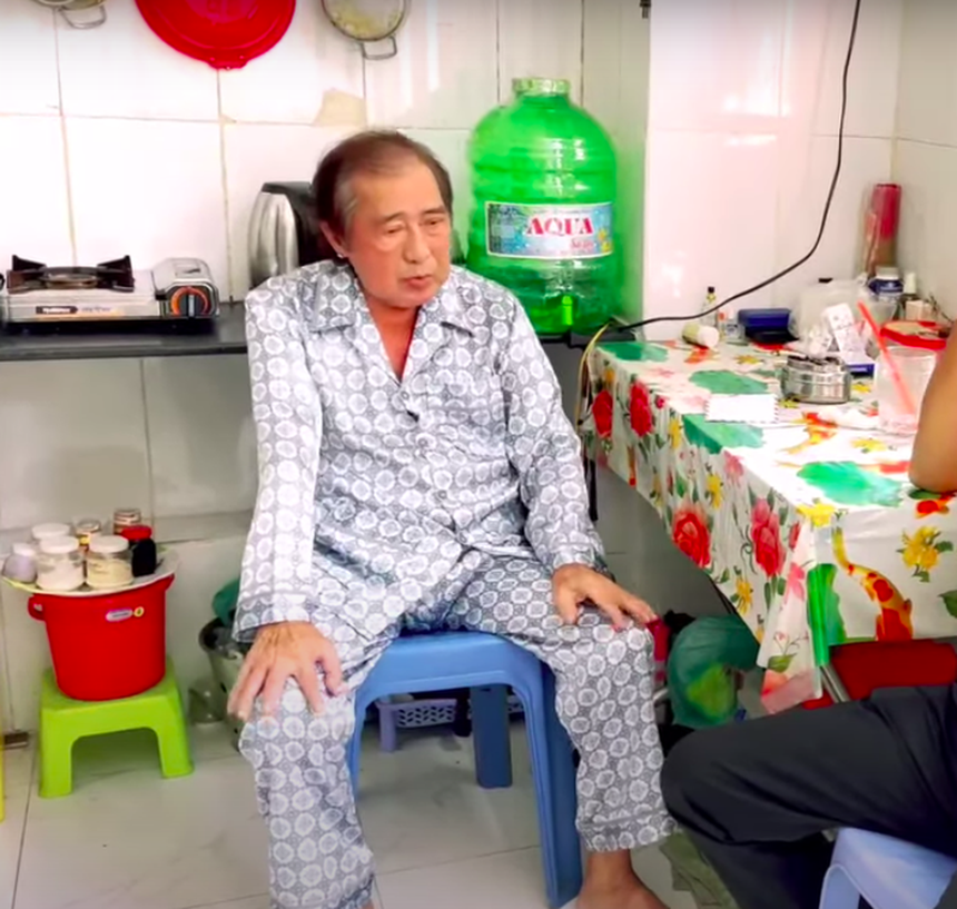 Những nghệ sĩ 'vang bóng một thời' giờ sống lẻ bóng, nghèo khó ở tuổi xế chiều - Ảnh 2. Những nghệ sĩ 'vang bóng một thời' giờ sống lẻ bóng, nghèo khó ở tuổi xế chiều - Ảnh 2.