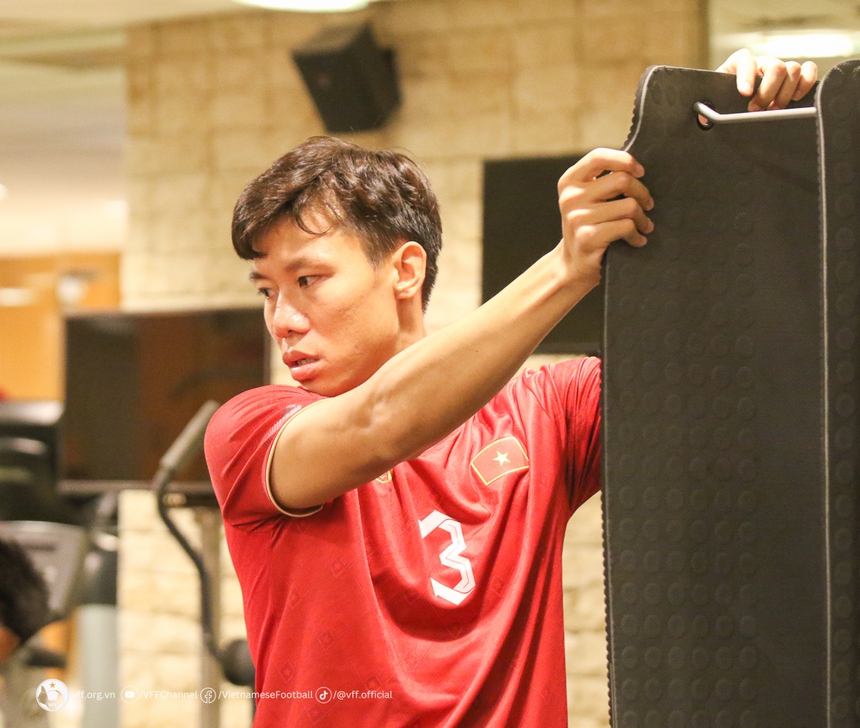 Loại Quế Ngọc Hải và để Hùng Dũng, Hoàng Đức dự bị, HLV Troussier gây bất ngờ - Ảnh 2.