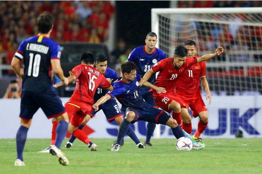 Tuyển Việt Nam (áo đỏ) từng nhiều lần đánh bại Philippines