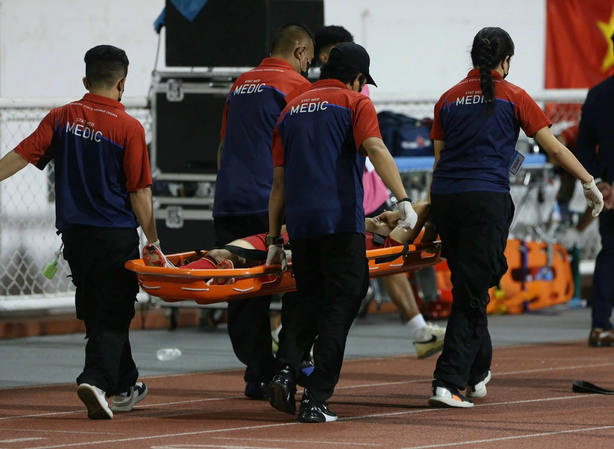 Tin nóng bóng đá Việt sáng 17/11: Văn Toàn nói về chấn thương, ĐT Việt Nam tăng 2 bậc - Ảnh 2.