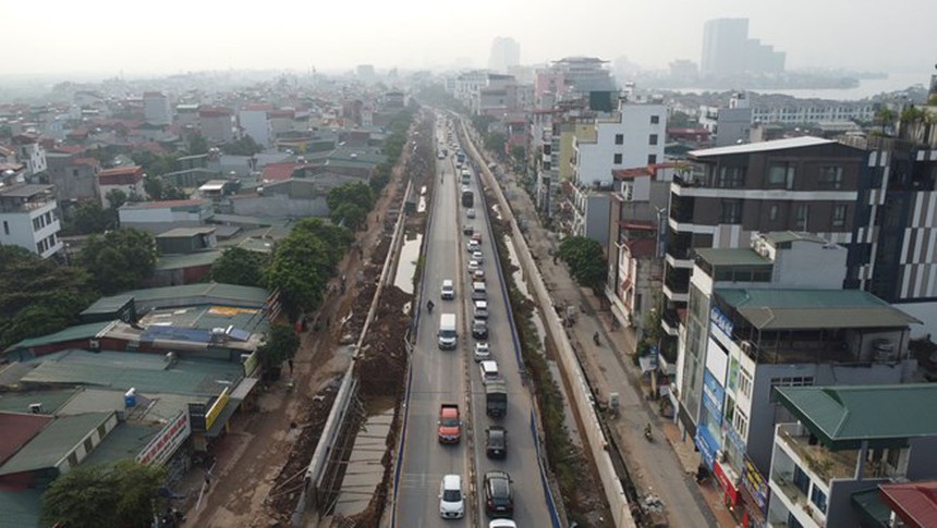 Hà Nội: Từ 18/11 phân luồng giao thông mới trên đường Âu Cơ - Ảnh 1.