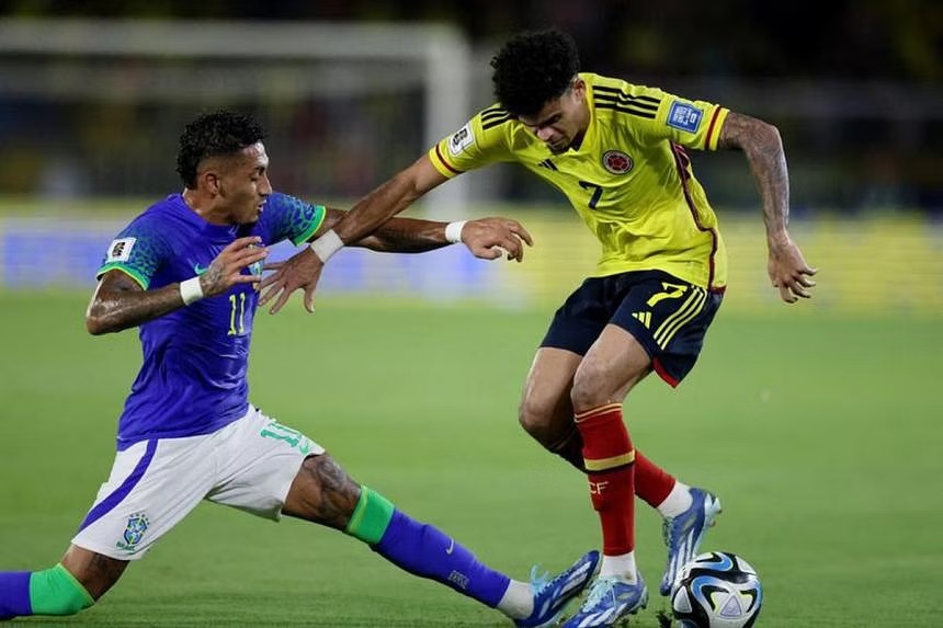 Vòng loại World Cup 2026 Nam Mỹ: Messi bất lực, Argentina nối Brazil cùng thua - Ảnh 3.