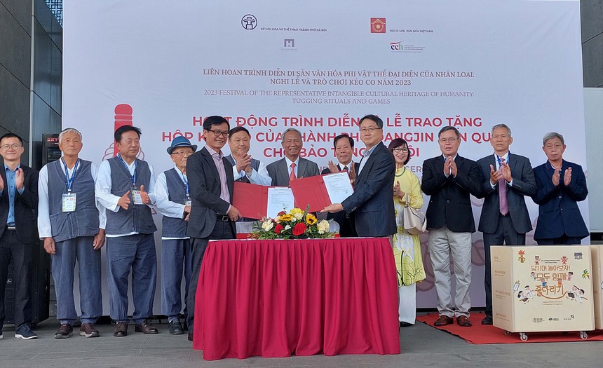 Bảo vệ, phát huy di sản nghi lễ và trò chơi kéo co - Ảnh 1.