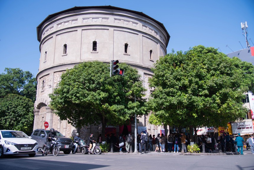 Hà Nội: Tháp nước Hàng Đậu mở cửa đón khách tham quan trưng bày nghệ thuật - Ảnh 1.