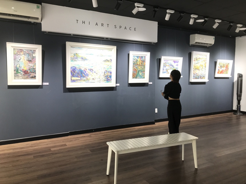 Họa sĩ Lâm Sơn Thân dành 10 năm vẽ những chuyến đi - Ảnh 4.