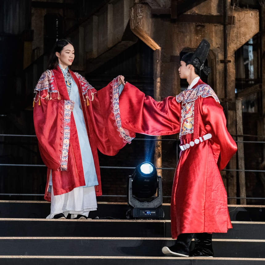 Thời trang cổ phục thu hút người trẻ - Ảnh 5.