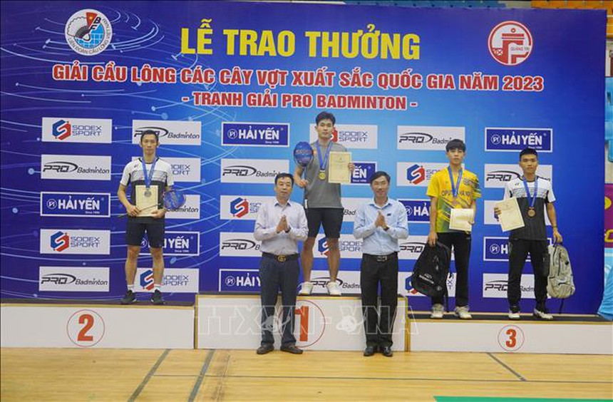 Tiến Minh thua ngược trước đàn em sau trận chung kết kịch tính, lỡ cơ hội giành HCV ở tuổi 40 - Ảnh 2. Tiến Minh thua ngược trước đàn em sau trận chung kết kịch tính, lỡ cơ hội giành HCV ở tuổi 40 - Ảnh 2.