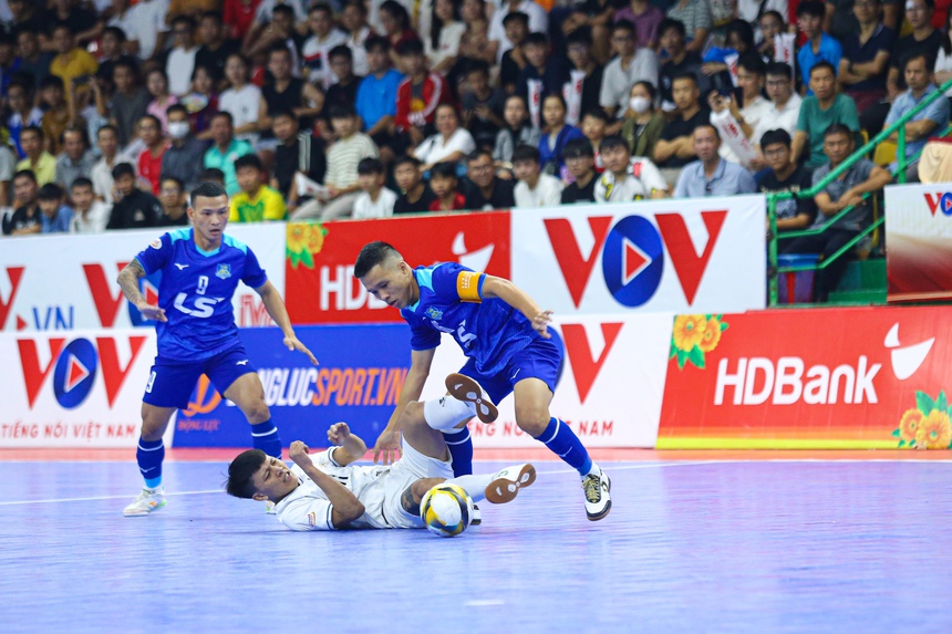 Ngoại binh giúp Thái Sơn Nam đánh bại "hiện tượng", hoàn thành cú đúp vô địch - Ảnh 2. Ngoại binh giúp Thái Sơn Nam đánh bại "hiện tượng", hoàn thành cú đúp vô địch - Ảnh 2.