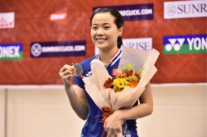 Hot girl Thùy Linh vô địch giải các tay vợt xuất sắc toàn quốc mà không cần thi đấu - Ảnh 2.