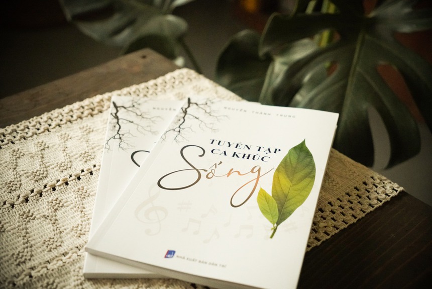 Nhạc sĩ Nguyễn Thành Trung 'gói' 20 năm sáng tác trong tuyển tập ca khúc 'Sống' - Ảnh 1.