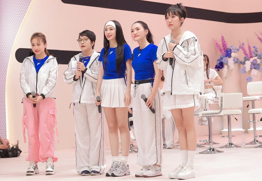 ‘Chị đẹp đạp gió rẽ sóng’ tập 4: Diệp Lâm Anh mắc bệnh, Phương Vy có nỗi sợ ngoại hình - Ảnh 10.