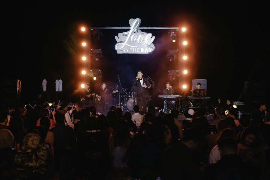 Ca sĩ Quang Lê xuất hiện trên sân khấu sau khi giảm 13 kg - Ảnh 2.