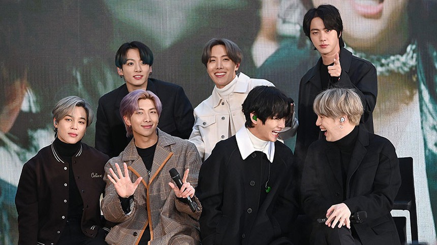 Bang Si-hyuk: 'Tất cả BTS đều gia hạn hợp đồng là khoảnh khắc hạnh phúc nhất trong 20 năm' - Ảnh 3. Bang Si-hyuk: 'Tất cả BTS đều gia hạn hợp đồng là khoảnh khắc hạnh phúc nhất trong 20 năm' - Ảnh 3.