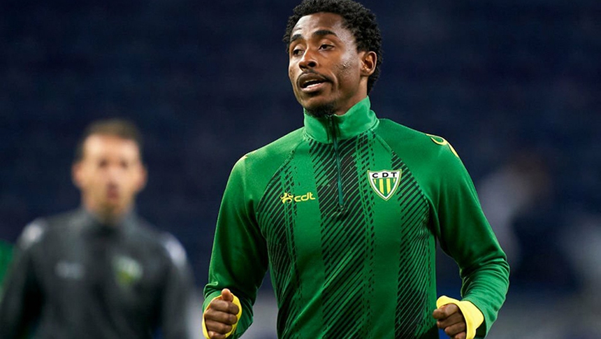 CLB Hà Nội chiêu mộ Denilson Pereira Junior, tiền đạo người Brazil từng được định giá tới 30 tỉ đồng CLB Hà Nội chiêu mộ Denilson Pereira Junior, tiền đạo người Brazil từng được định giá tới 30 tỉ đồng