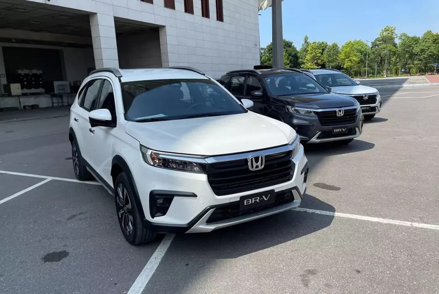 Tin xe hôm nay 2/11: Giá xăng RON95 tăng hơn 400 đồng mỗi lít, Toyota Vios giảm giá cực mạnh trong tháng 11 - Ảnh 3. Tin xe hôm nay 2/11: Giá xăng RON95 tăng hơn 400 đồng mỗi lít, Toyota Vios giảm giá cực mạnh trong tháng 11 - Ảnh 3.