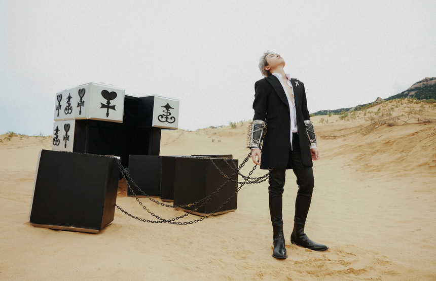 Karik 'bắt tay' Only C ra mắt MV 'Mời người kế tiếp' - Ảnh 2.