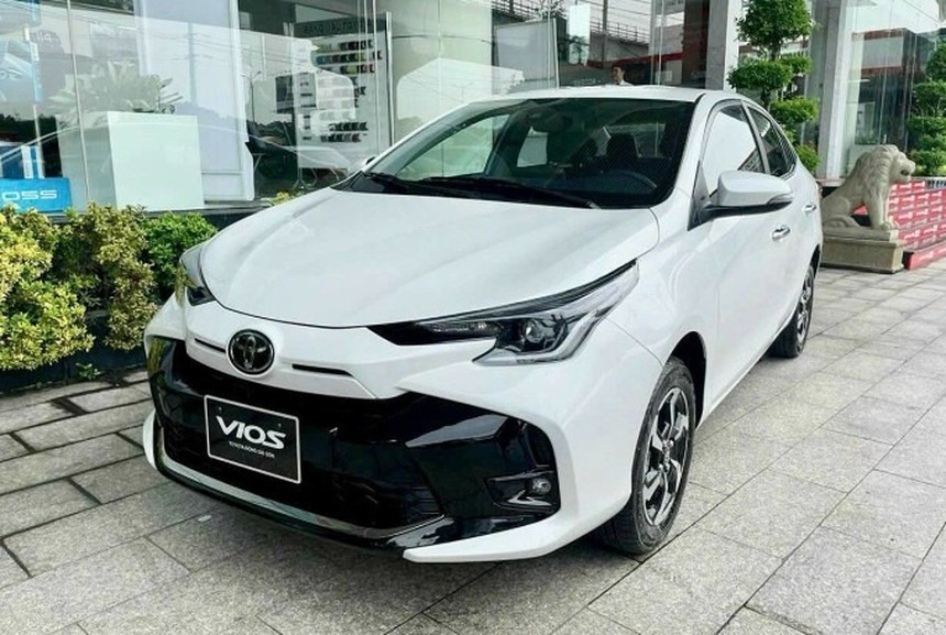 Tin xe hôm nay 2/11: Giá xăng RON95 tăng hơn 400 đồng mỗi lít, Toyota Vios giảm giá cực mạnh trong tháng 11 - Ảnh 4. Tin xe hôm nay 2/11: Giá xăng RON95 tăng hơn 400 đồng mỗi lít, Toyota Vios giảm giá cực mạnh trong tháng 11 - Ảnh 4.