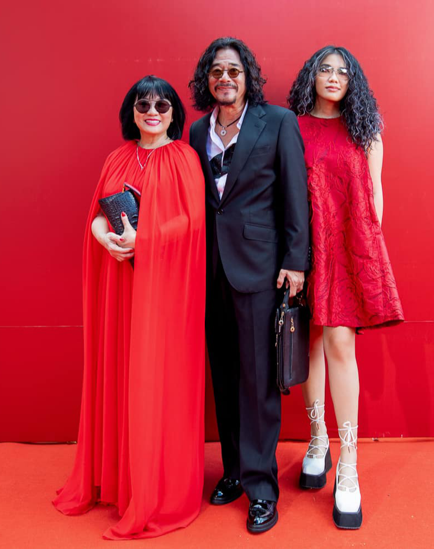 Cẩm Vân - Khắc Triệu bật khóc khi nghe tâm thư từ CeCe Trương - Ảnh 6.