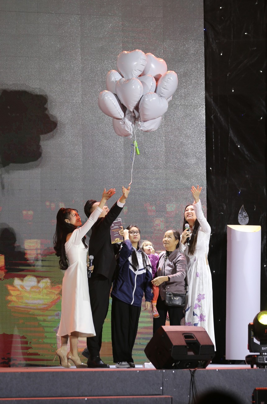 Tưởng niệm các nạn nhân tử vong do tai nạn giao thông tại Việt Nam năm 2023 - Ảnh 5.