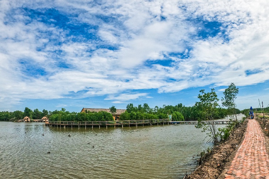 Du lịch biển Bến Tre tăng 85% doanh thu - Ảnh 4. Du lịch biển Bến Tre tăng 85% doanh thu - Ảnh 4.