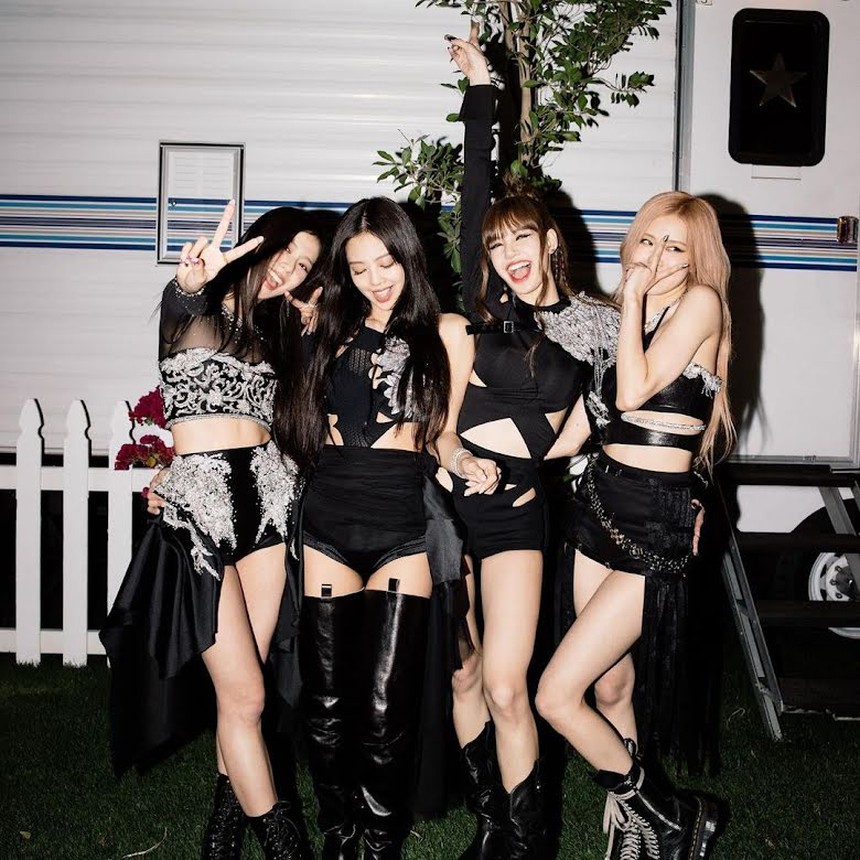 Cư dân Hàn tràn ngập thất vọng trước màn ra mắt của 'em gái Blackpink' - Ảnh 4.