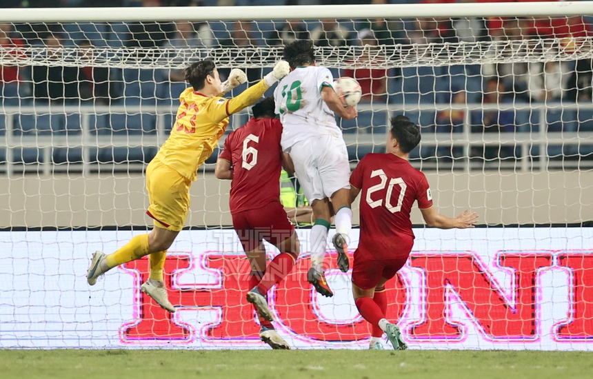 Văn Lâm nhận bàn thua phút cuối, Việt Nam thua nghiệt ngã Iraq - Ảnh 5. Văn Lâm nhận bàn thua phút cuối, Việt Nam thua nghiệt ngã Iraq - Ảnh 5.
