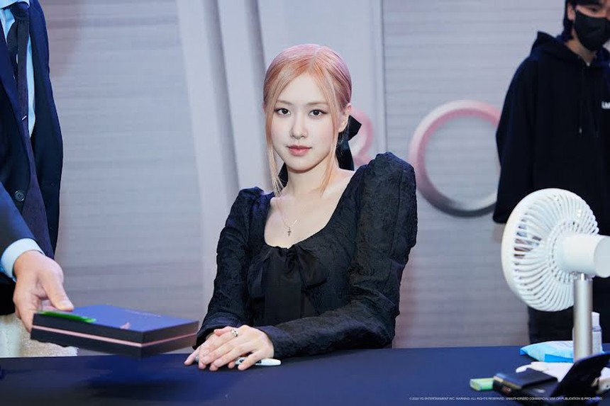 Danh sách mục tiêu năm 2024 của Rosé ẩn ý về tương lai Blackpink - Ảnh 5.