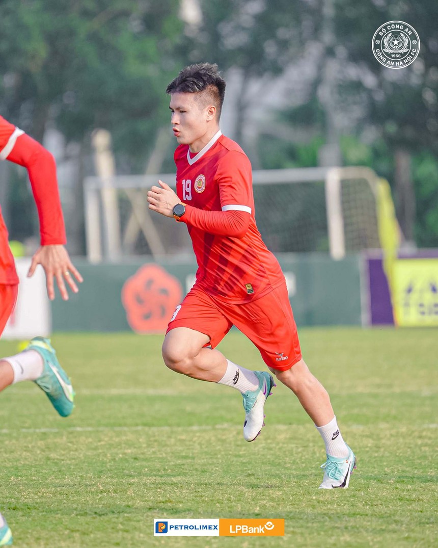 Tin nóng bóng đá Việt sáng 23/11: ĐT Việt Nam nhận tin vui, Quang Hải quay trở lại - Ảnh 3.