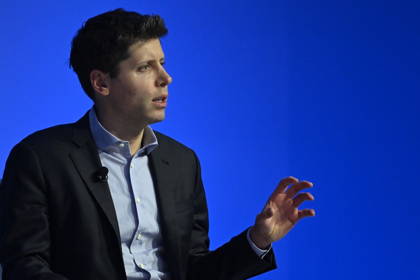 Ông Sam Altman trở lại với vai trò CEO của công ty OpenAI - Ảnh 1.