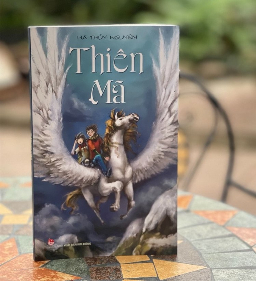 Hà Thủy Nguyên và 'Đường vào trung tâm vũ trụ' - Ảnh 4.