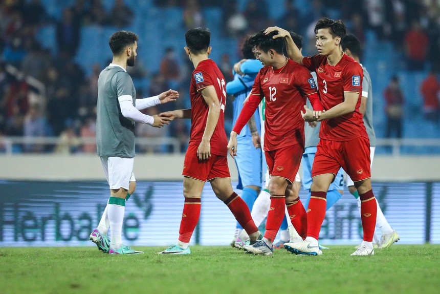 CHIẾN LƯỢC TRẺ HÓA ĐỘI TUYỂN VIỆT NAM: Quá nhiều thách thức - Ảnh 1.