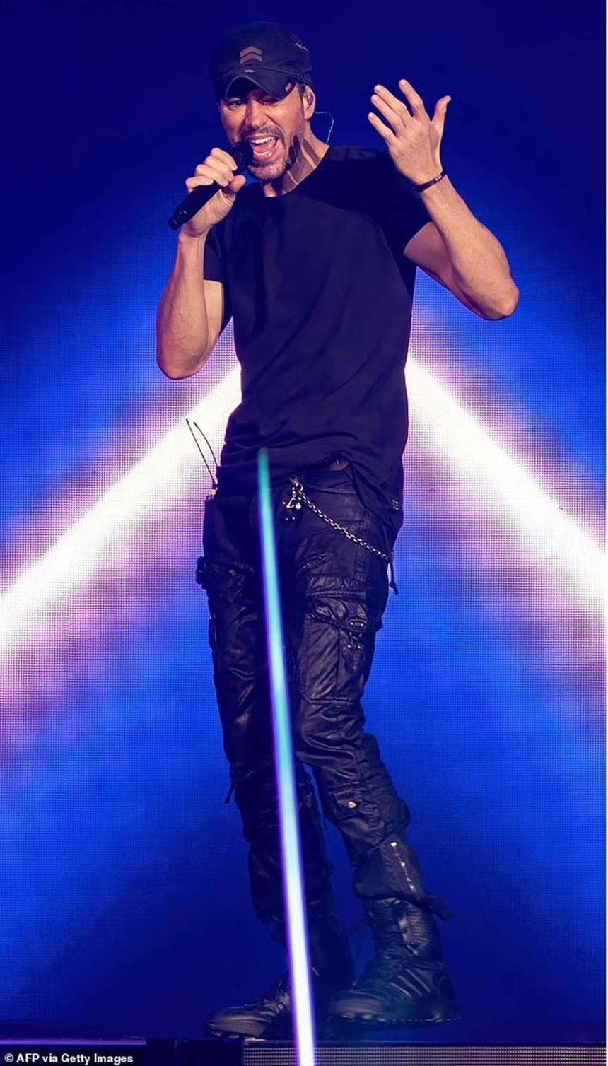 Enrique Iglesias: 'Album sắp ra mắt sẽ là cuối cùng' - Ảnh 4. Enrique Iglesias: 'Album sắp ra mắt sẽ là cuối cùng' - Ảnh 4.
