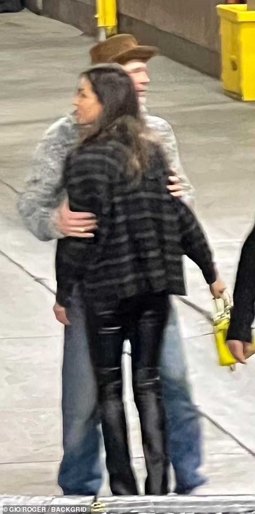 Brad Pitt và bạn gái lên kế hoạch tổ chức sinh nhật, Giáng sinh và Năm mới chung nhưng đám cưới thì sao? - Ảnh 4.