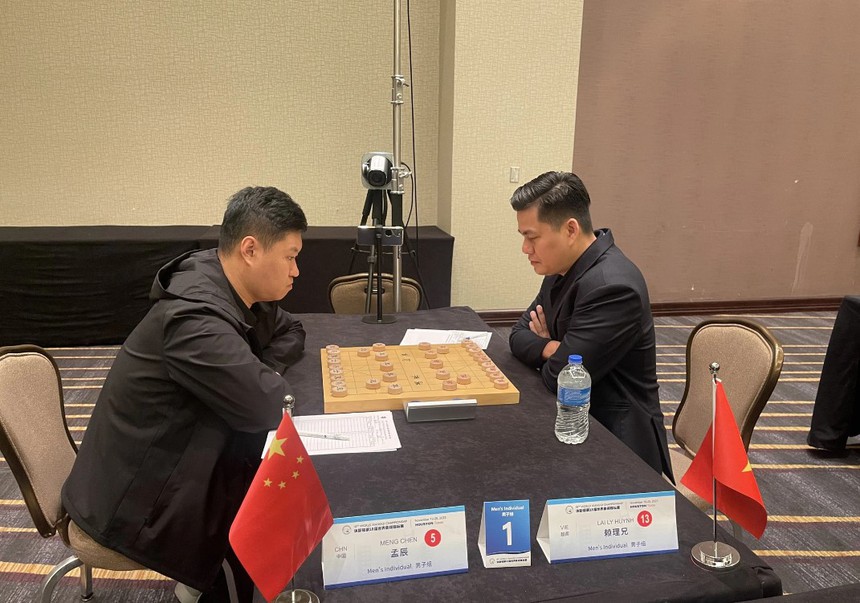 Tin nóng thể thao sáng 25/11: Kỳ thủ Việt Nam giành ngôi á quân thế giới, Hoa khôi bóng chuyền giải nghệ, HLV Park là ứng viên thay Shin Tae Yong - Ảnh 2.