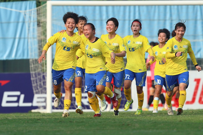 Huỳnh Như lập đại công, cô trò Kim Chi tiến bước dài đến chức vô địch - Ảnh 2.