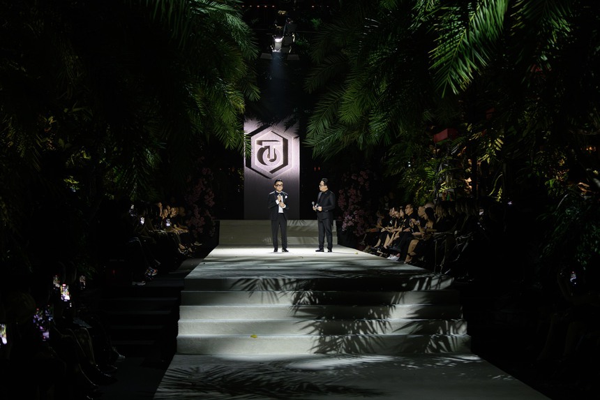 NTK Công Trí giới thiệu BST thời trang Xuân - Hè 2024 - Ảnh 13. NTK Công Trí giới thiệu BST thời trang Xuân - Hè 2024 - Ảnh 13.